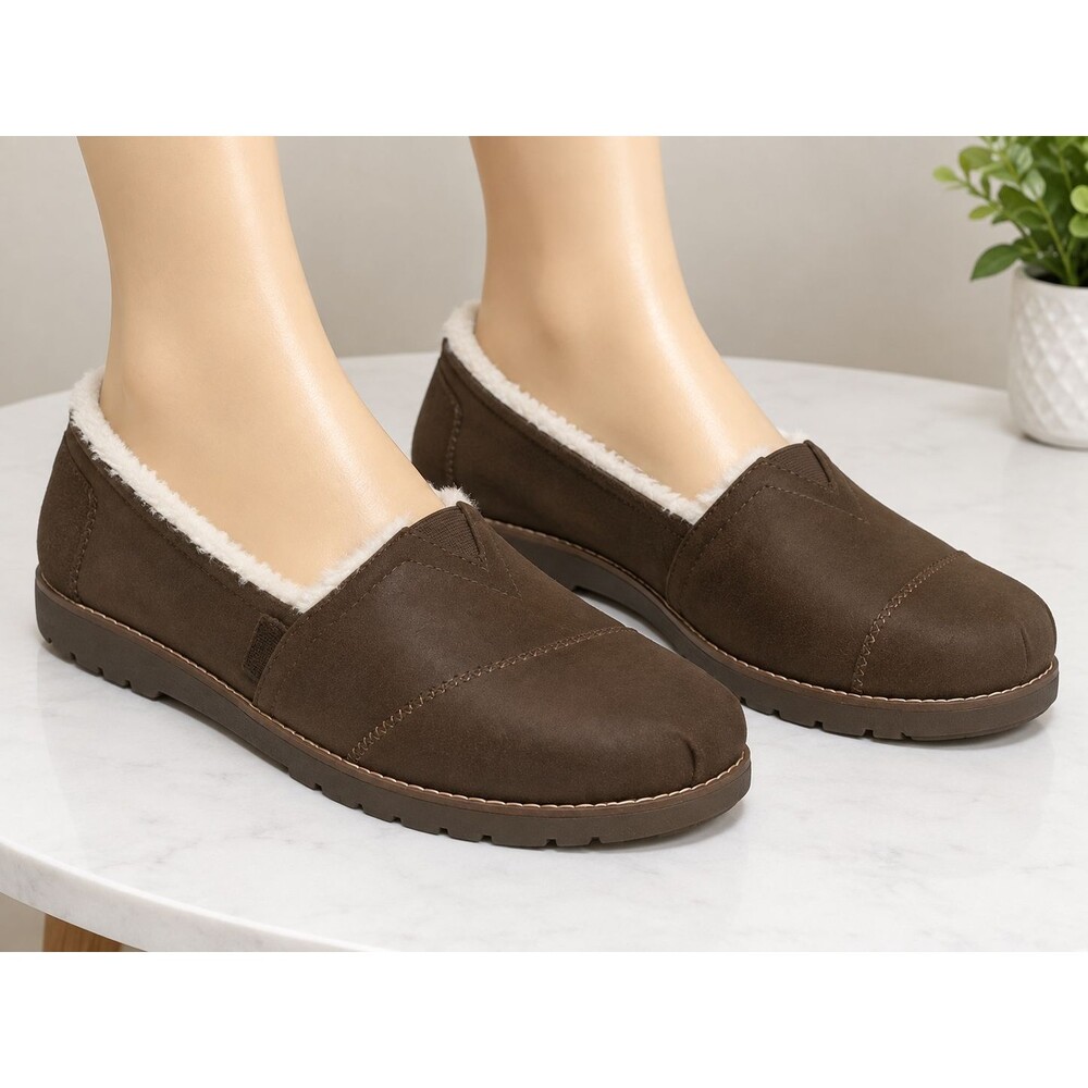 Skechers BOBS Chill Lugs Womens Sz 7.5 Faux Fur Lined Loafers Syntheric Leather
